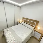 11. Beautiful Esmeralda, A/c, Wifi * 阿德耶