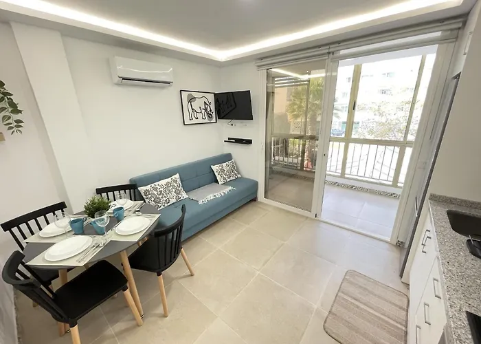 Apartment 11. Beautiful Esmeralda, A/c, Wifi Costa Adeje (Tenerife)